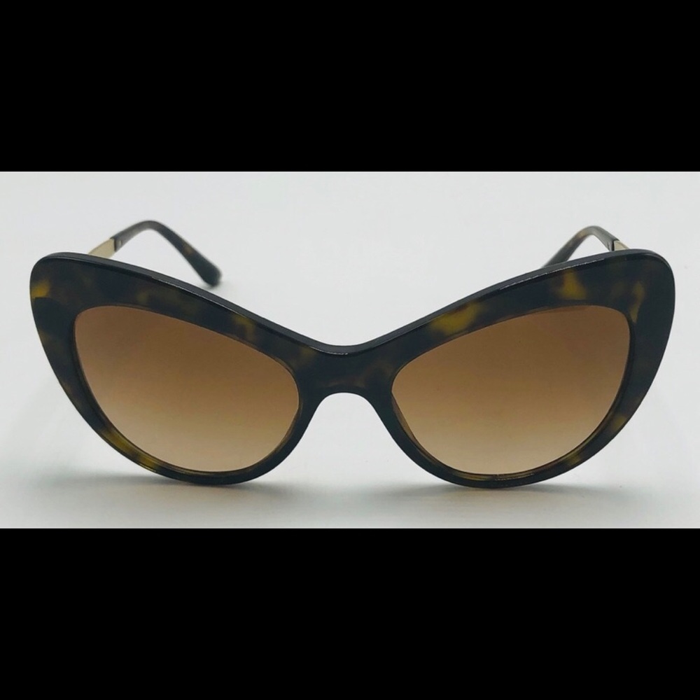 New Dolce & Gabbana sunglasses comes with case